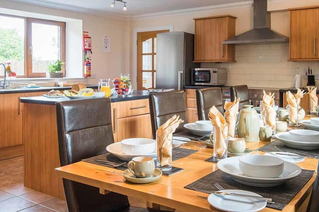 Villa The Granary With Hot Tub Near Perth Perthshire Forgandenny Exterior foto