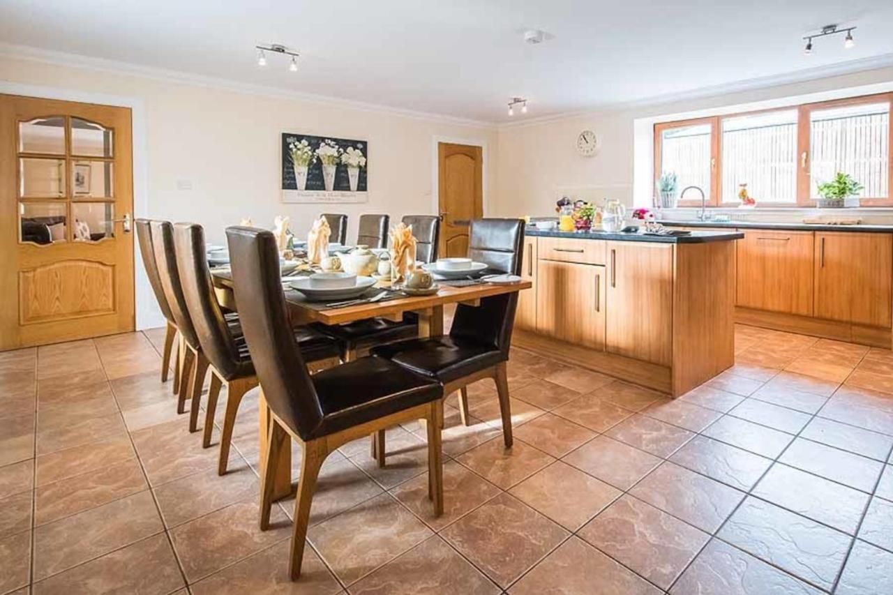 Villa The Granary With Hot Tub Near Perth Perthshire Forgandenny Exterior foto
